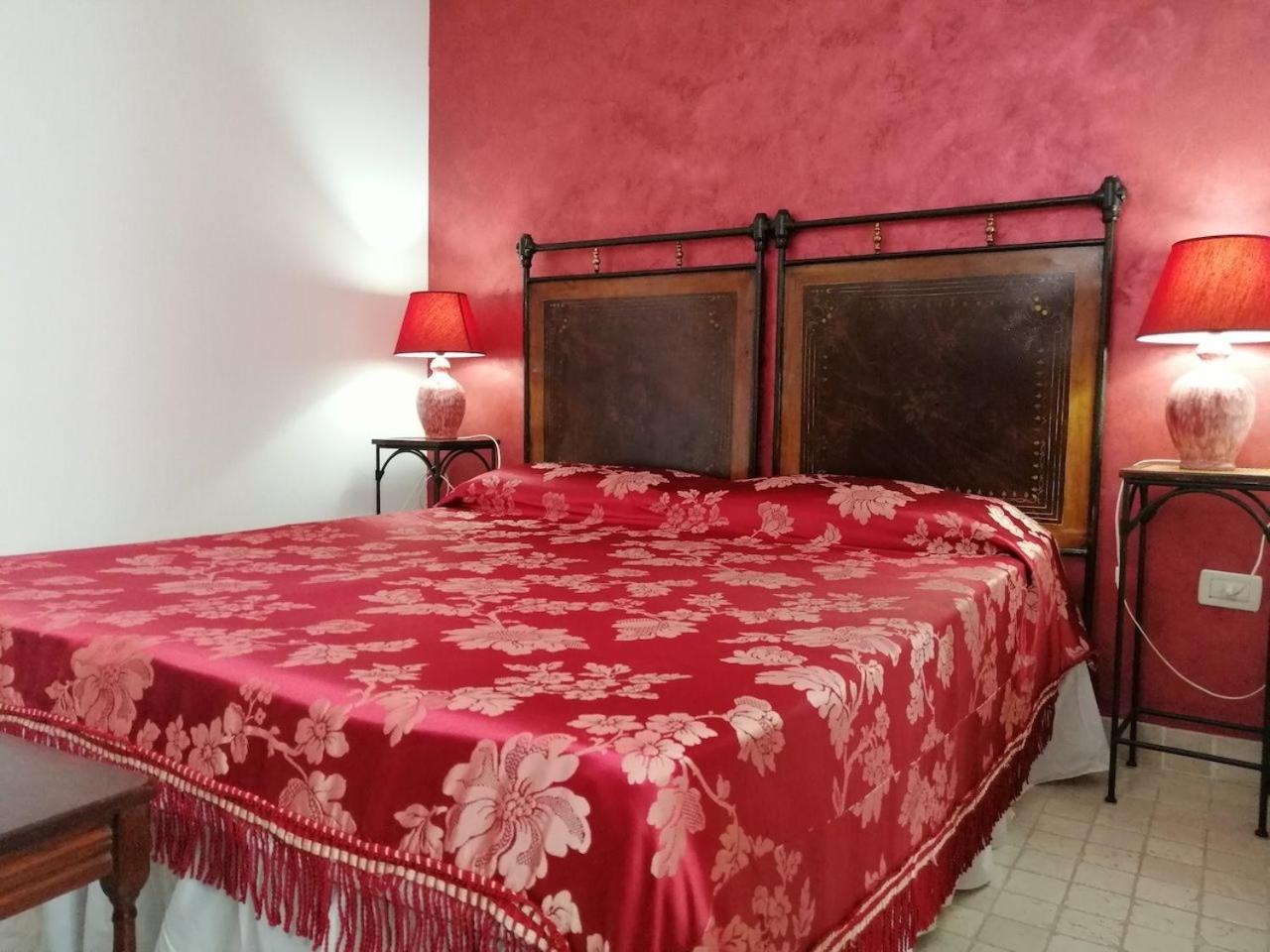 サルヴェ Anticadimora Dei Pepe Bed & Breakfast エクステリア 写真
