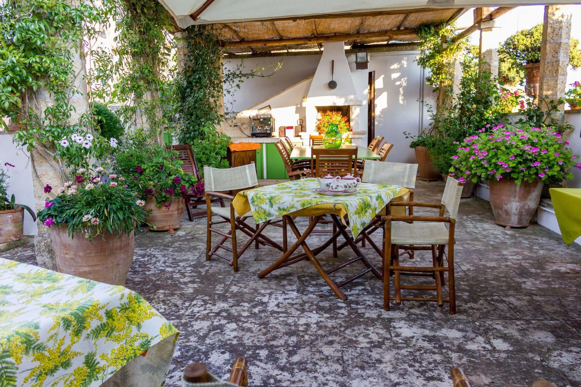 サルヴェ Anticadimora Dei Pepe Bed & Breakfast エクステリア 写真